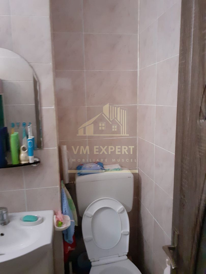 APARTAMENT 2 CAMERE, ETAJ 4, BLOC DE CARAMIDA, CAMPULUNG - Poză 5