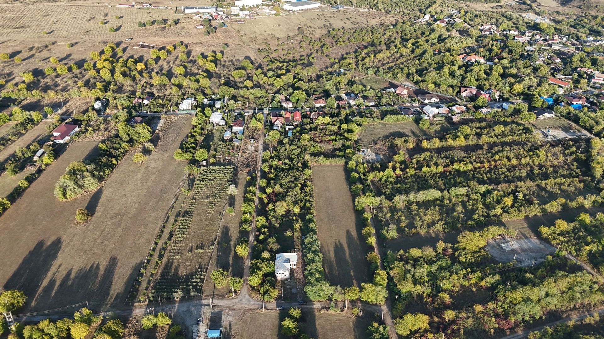 Teren 3300mp cu casa de Vanzare in Baicoi - Poză 3
