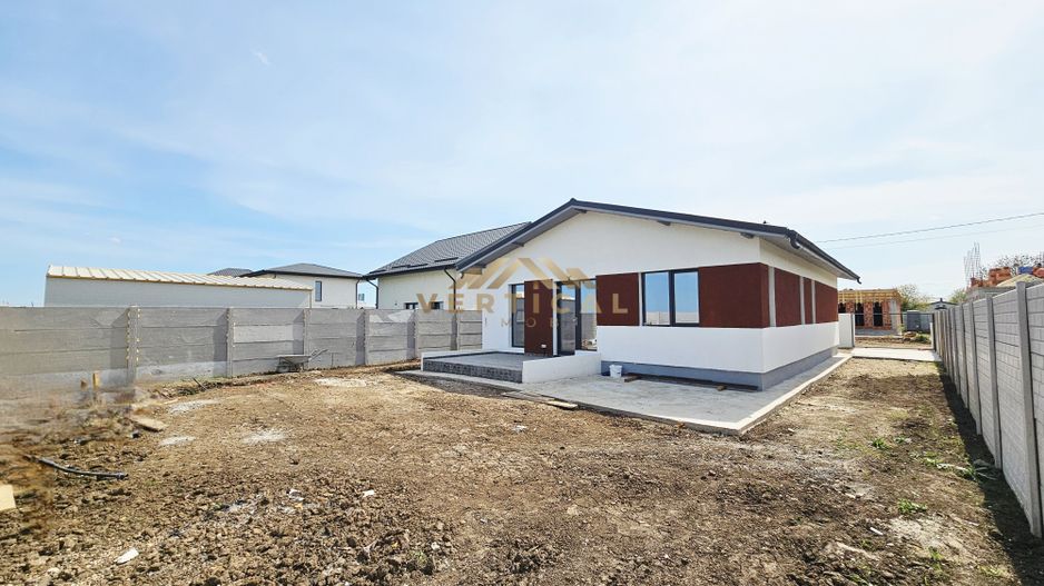 Casa 3 camere in centrul comunei Berceni - Poză 4