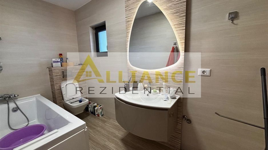 Casa individuala 4 camere  2 băi  mobilat-utilată - Poză 12
