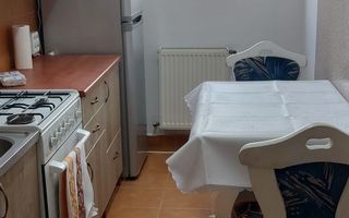 Închiriez apartament - Poză 3