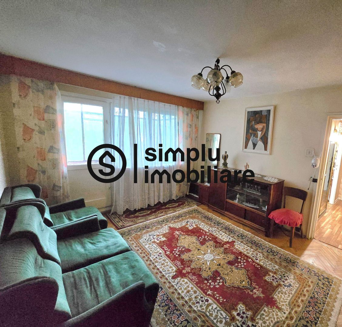 3 camere semi, etaj 3/4 - 122 000 Euro - Poză 1