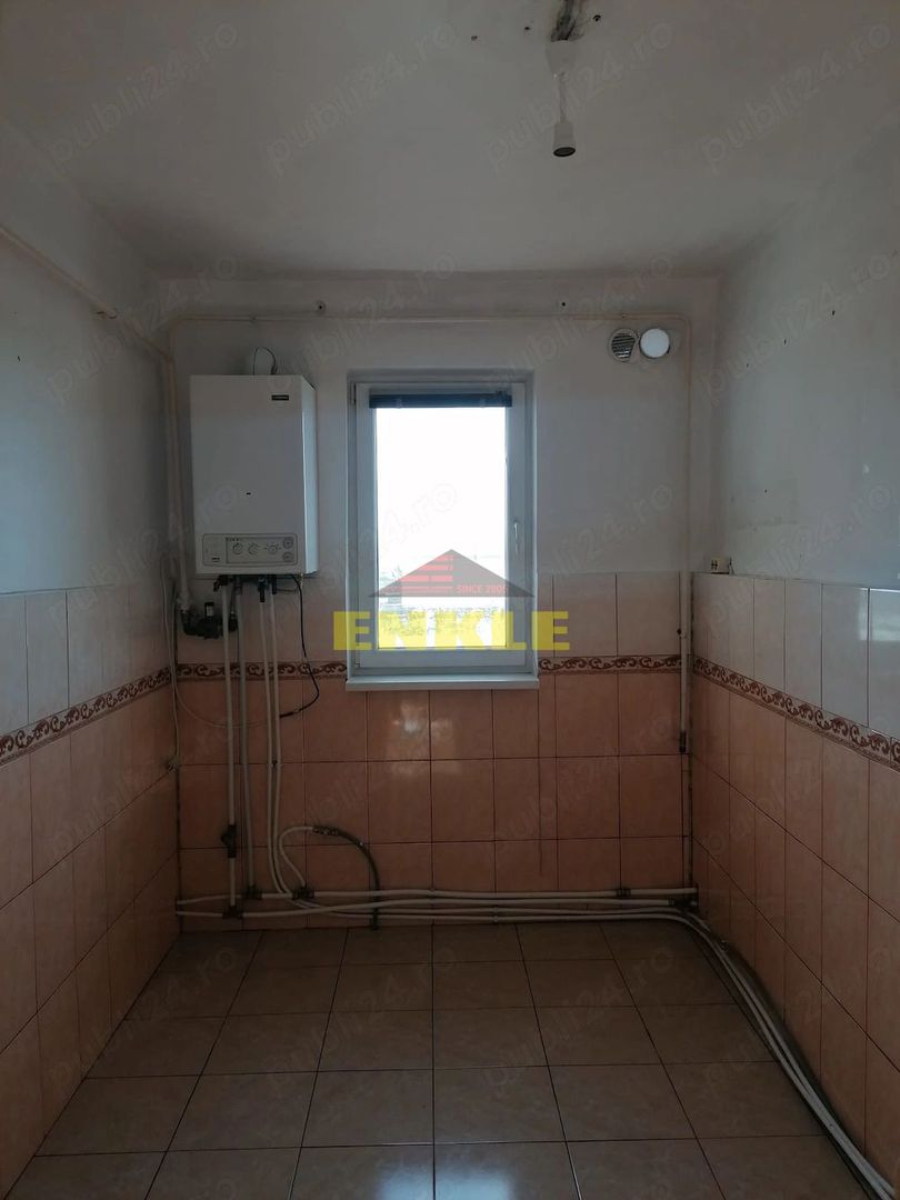 Apartament 2 camere decomandat –  Liceul Mihai Eminescu - Poză 8
