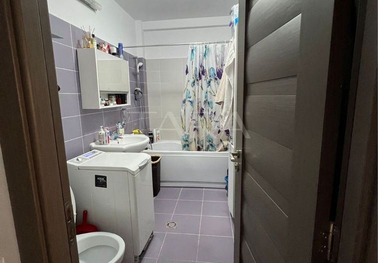 Apartament cu 3 camere în Grigorescu, zona noua, finisat si mobilat! - Poză 6