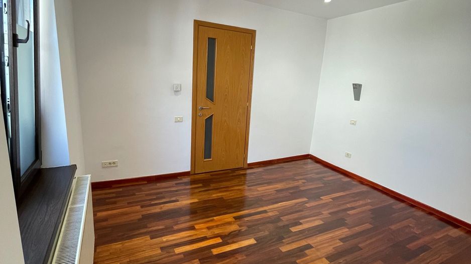 Casǎ de închiriat, spațiu ideal pentru birouri -Mall Vitan, Dudesti - Poză 6