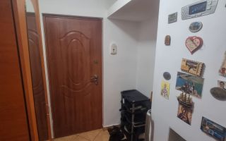 Apartament cu 3 camere/ 51mp/ zona Mircea cel Batran - Poză 2