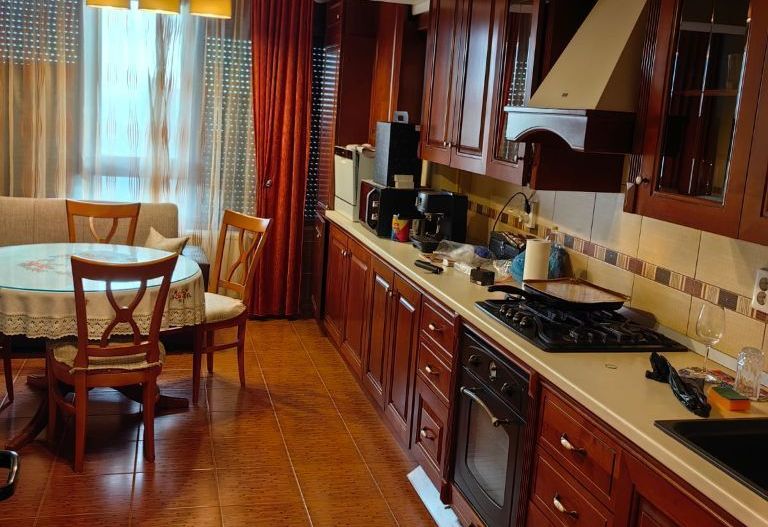 Apartament spațios, modern, complet mobilat și utilat - bloc VEGA - Poză 17