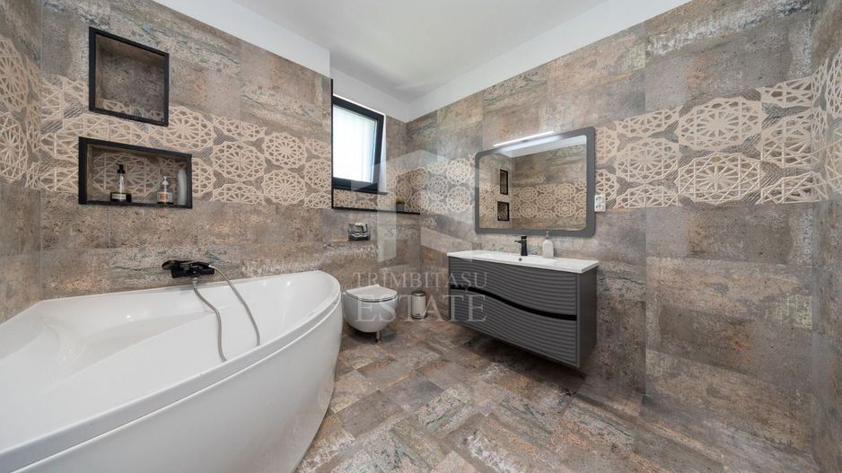 Sanpetru ,Subcetate-Casa 4 camere,3 bai+480 mp teren - Poză 53