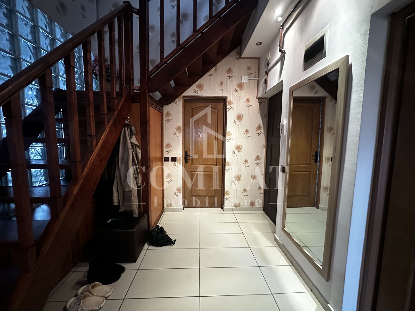 Apartament 3 camere | Scara interioară | Zona Str Porii - Poză 6