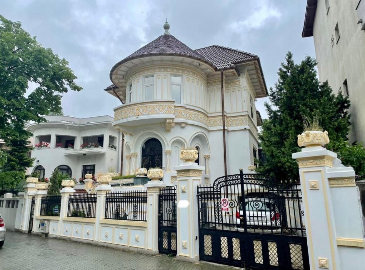 Vilă interbelică de excepție în Dorobanți–Capitale - Poză 1