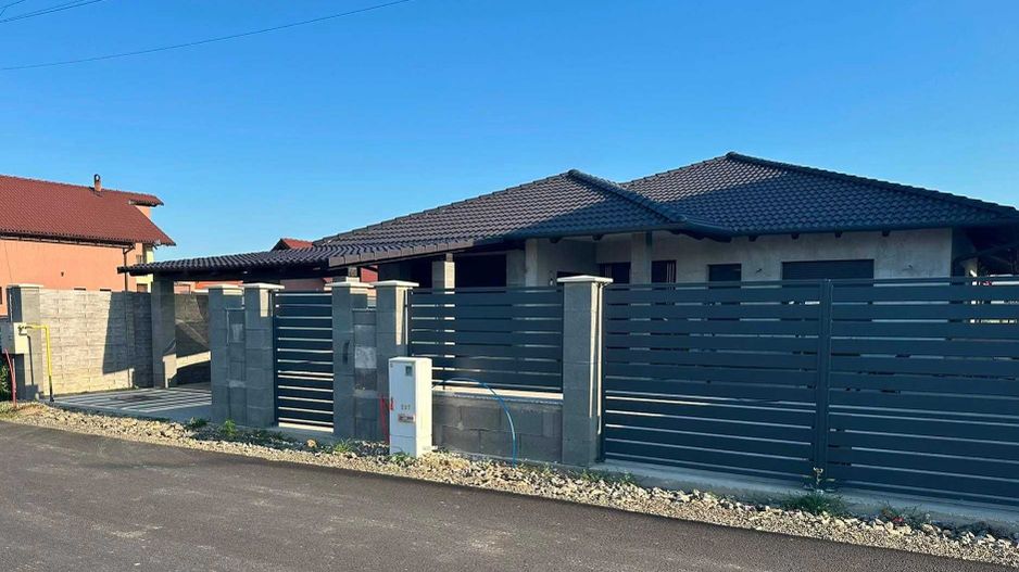 Casa noua in Paulesti cu 7 ari teren aferent. - Poză 1