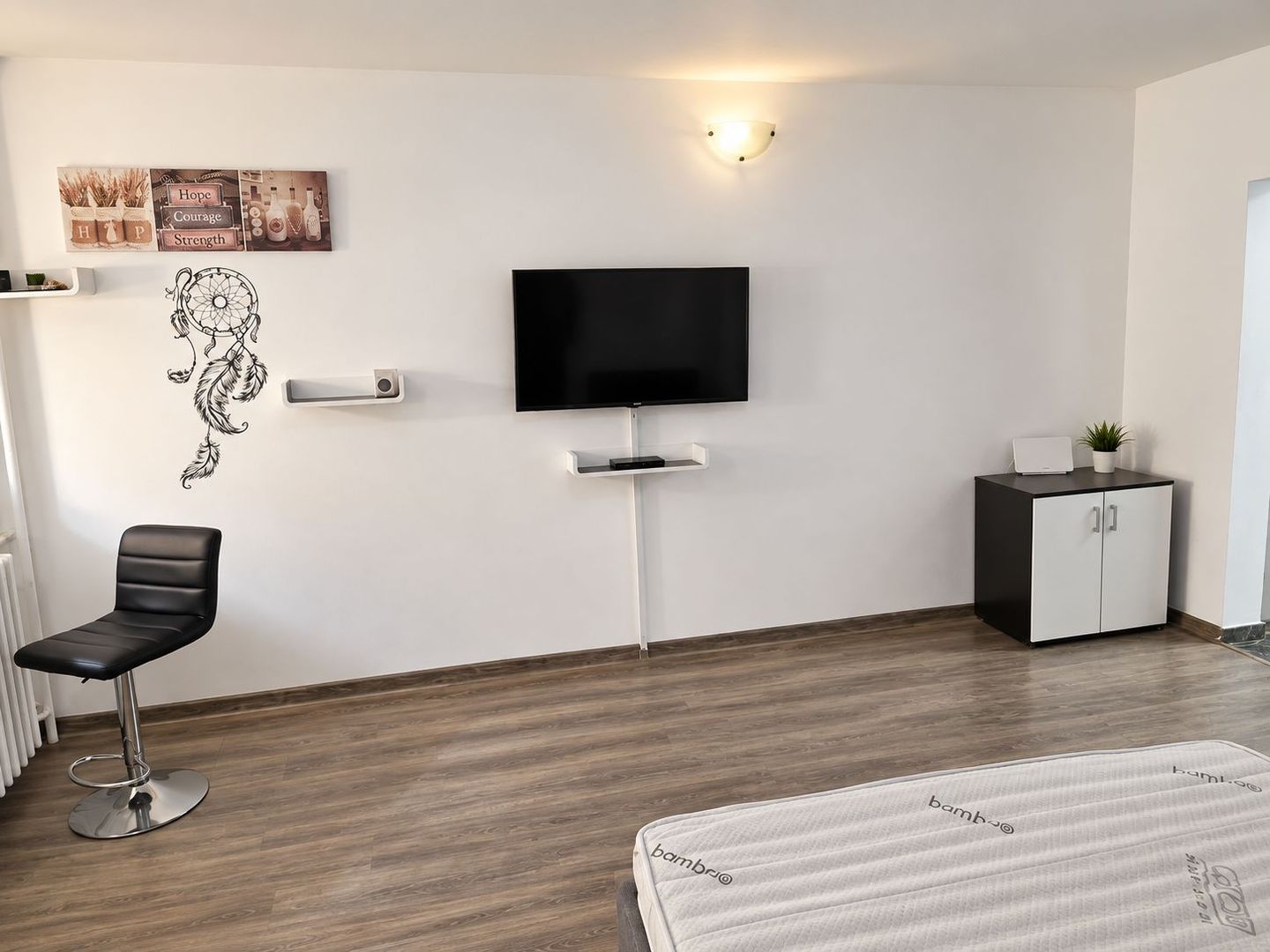 Apartament 1 camera SD 33 mp Podul de Piatra 350 euro - Poză 3