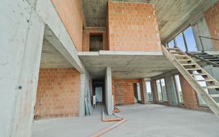 Penthouse 780 mp din Care 400 mp Terasa si 380 mp interiori Piscina - Poză 4