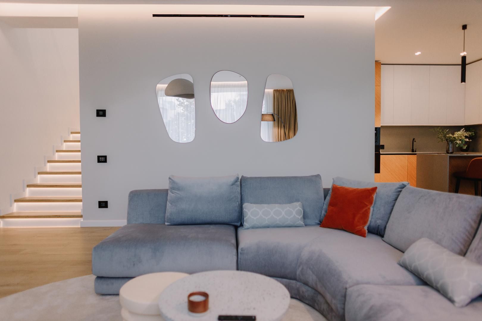 Vilă individuală cu design contemporan în Residence 5 Villas - Poză 5
