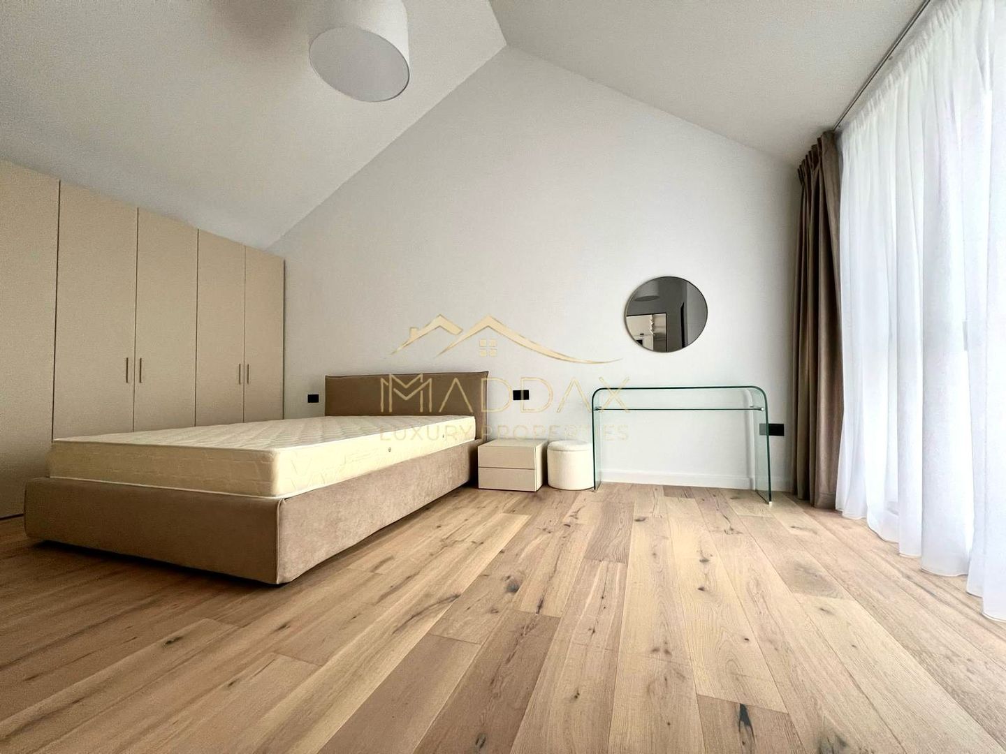 Apartament cu 3 camere *Prima Inchiriere* + Terasa *50mp* / Aviatiei - Herastrau - Poză 3