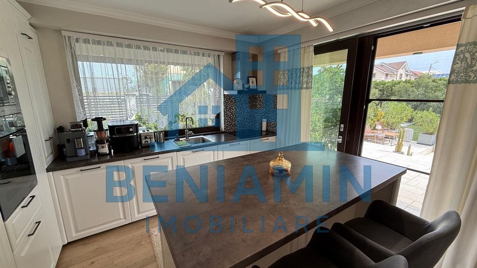 Vila ultramoderna Consul cu piscina si design impresionant - Poză 5