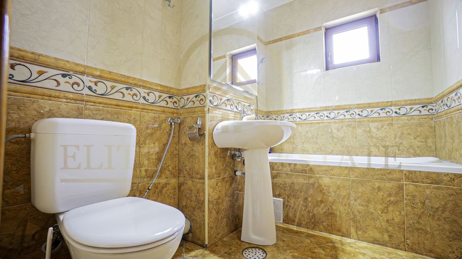Pensiune/Aparthotel in Faleza Nord, 11 camere, Investitie cu potential - Poză 16