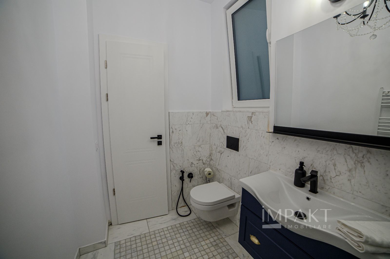 Apartament superb de inchiriat in zona Centrala! - Poză 13