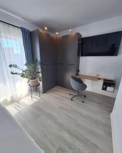 3 camere mobilat | 75mp + 80mp terasa | +parcare | Proprietar - Poză 6