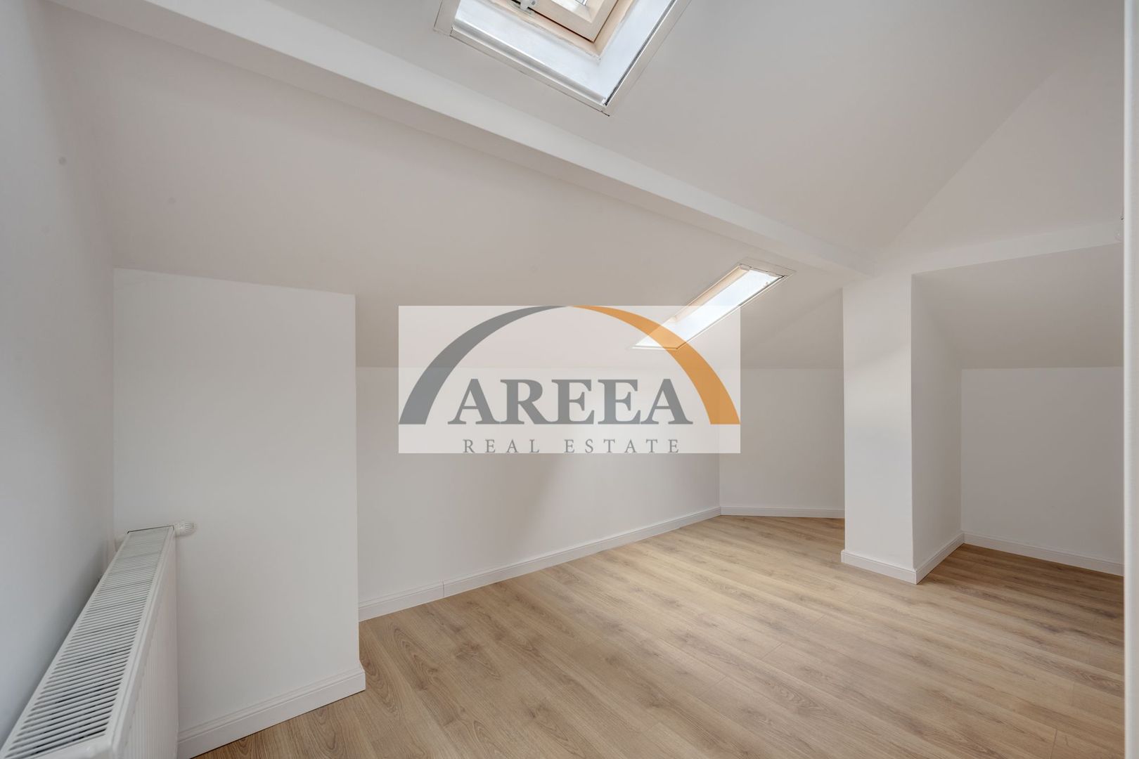 VILA RENOVATA SI ELEGANTA - 131 mp, 6 camere - Mitropolie / Unirii - Poză 19