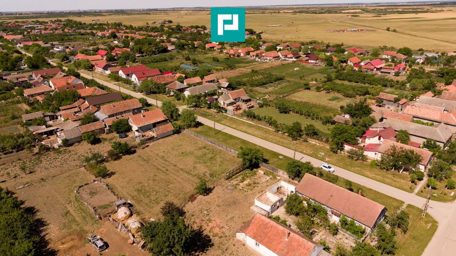 Teren intravilan de 1492 mp în Nădab - Poză 6