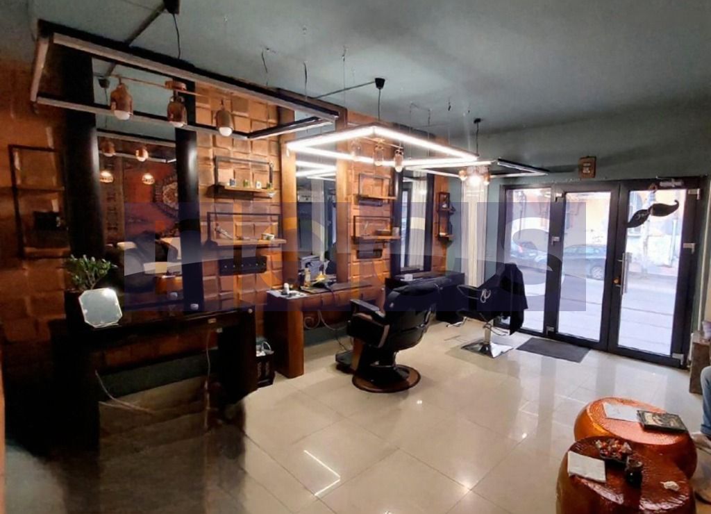 DE VANZARE SPATIU COMERCIAL P+1 – VIZIBILITATE MAXIMA, ZONA CENTRALA - Poză 3