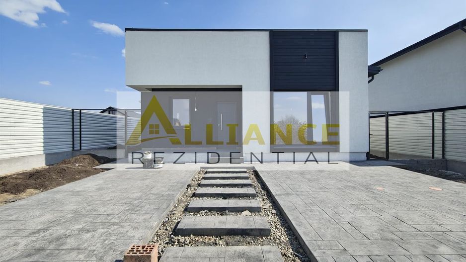Casa parter moderna | 3 camere I 3 bai I Miorita - Poză 1