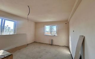 Vilă cu 4 camere de vânzare in Craiova - Poză 17