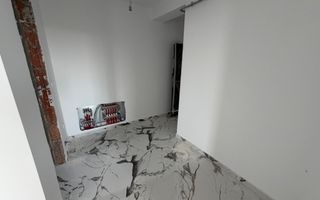 Decomandat. TVA 21% si 1 loc de parcare incluse in pret - Poză 9