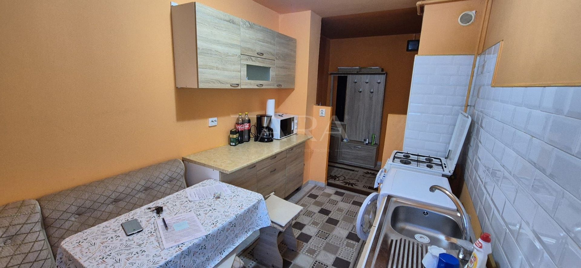 Vanzare apartament decomandat, central in Apahida. - Poză 2