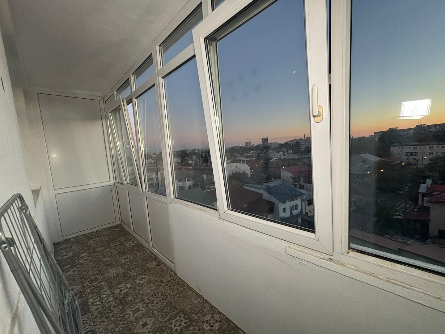 AP. 2 CAMERE 1 MAI, BUCATARIE INCHISA, MOBILAT/UTILAT, COMISION 0% - Poză 10