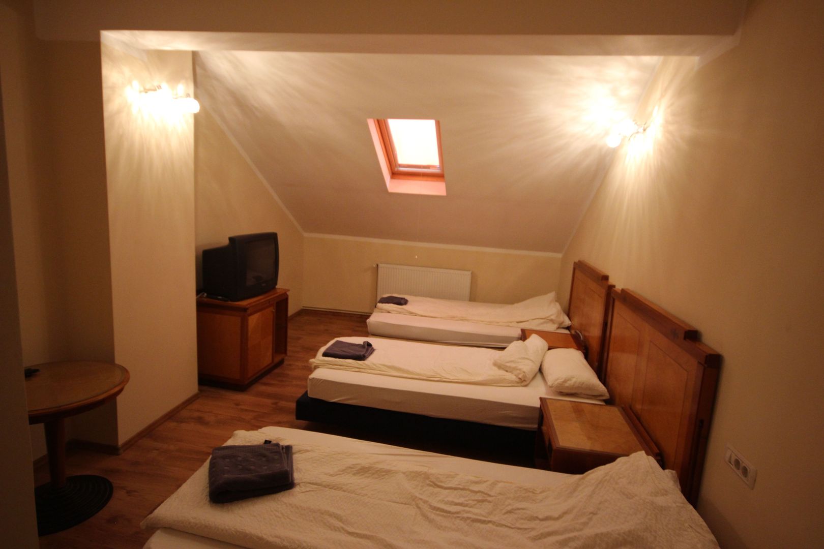 Vila  destinatie camin batrani - Poză 20