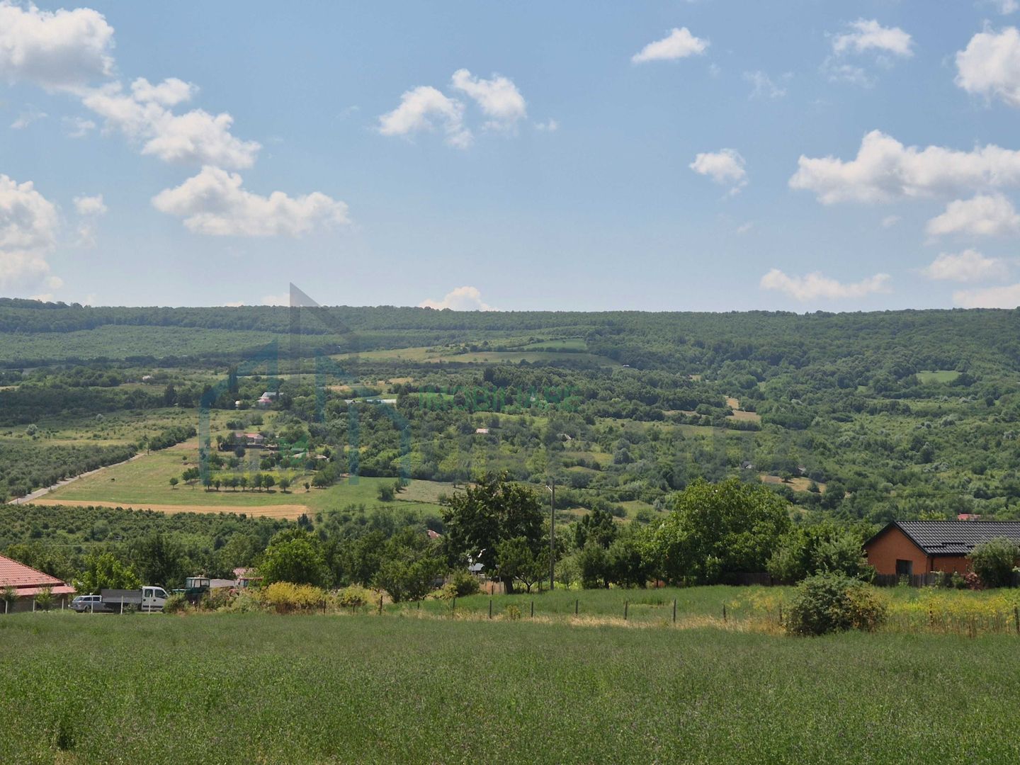 Teren intravanal de vanzare in Tomesti-Goruni, Iasi - Suprafete intre 700 si 800 mp - Poză 1