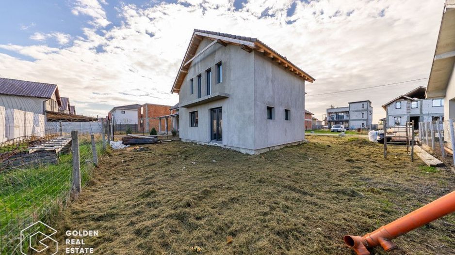Casa Moderna P+M, Izolata, cu Acoperis Bramac în Zimandu Nou, comision 0% - Poză 21