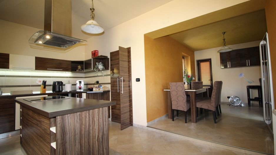 VILA SAG -Comision 0% - Poză 17