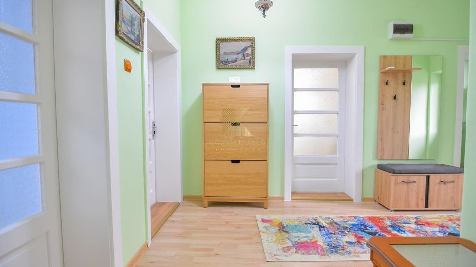 Apartament decomandat | 2 camere | 74 mpu | gradina | garaj | Centru - Poză 11