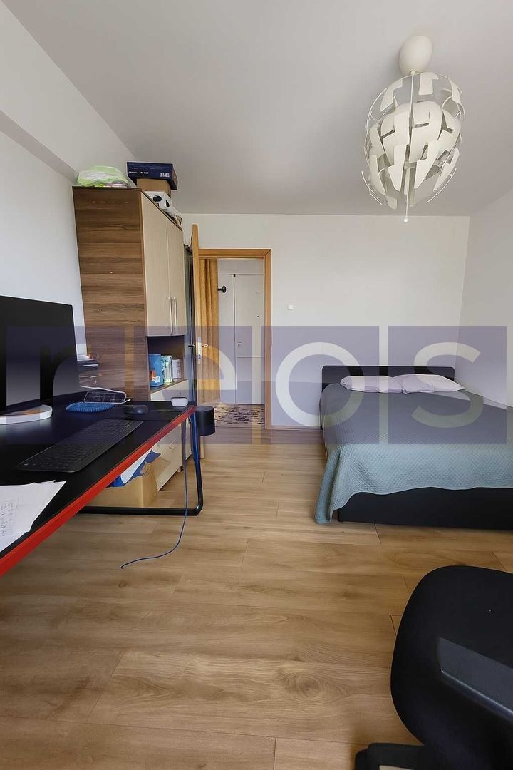 Vanzare apartement 4 camere Mosilor| centrala proprie  | bloc 1981 - Poză 2