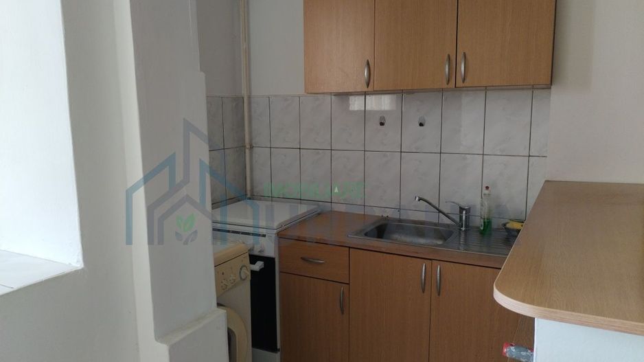 Garsonieră Tudor Vladimirescu – #, ideală pentru locuit sau i - Poză 2