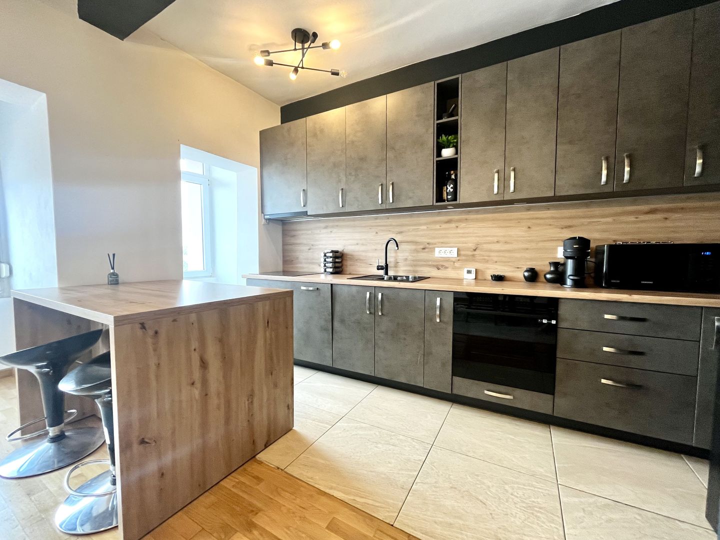 Apartament confortabil si spațios, in zona Lipovei - Iulius Mall - Poză 8