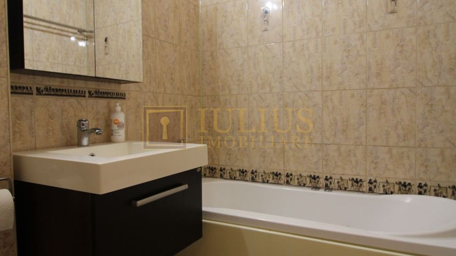 3 camere + 2 bai, centrala proprie. zona Aradului. - Poză 19