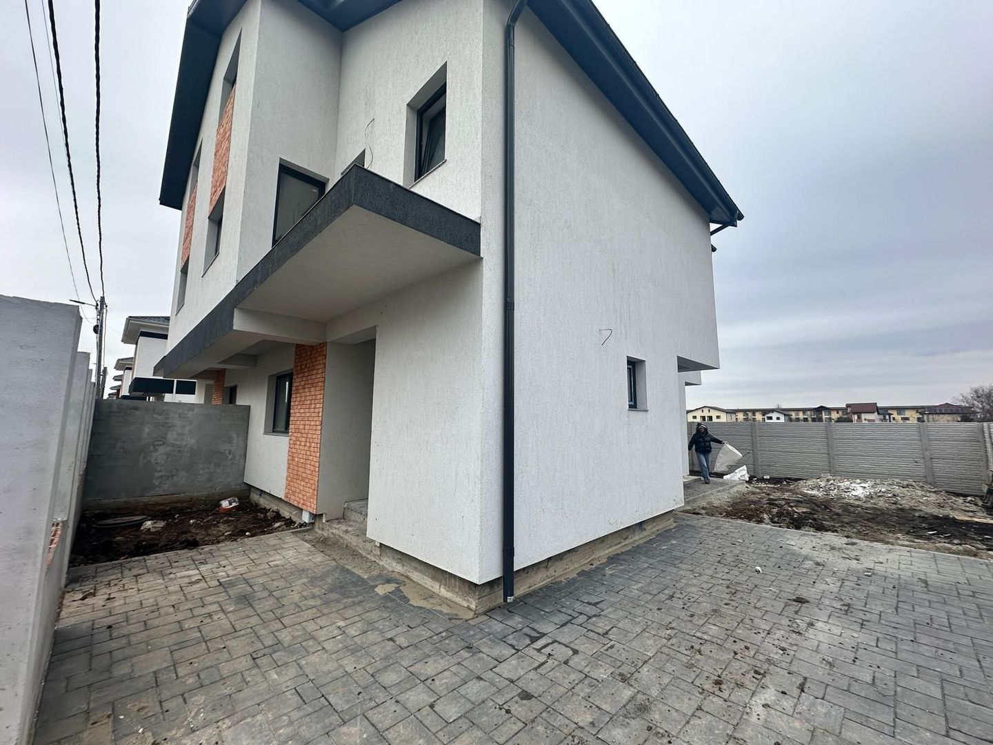 CASA DUPLEX BRAGADIRU, INCALZIRE PARDOSEALA, TEREN 200 MP, COMISION 0% - Poză 3