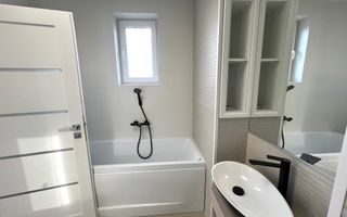 Casa moderna cu finisaje de calitate, 4 camere, 3 bai, 132 MP utili - Poză 23