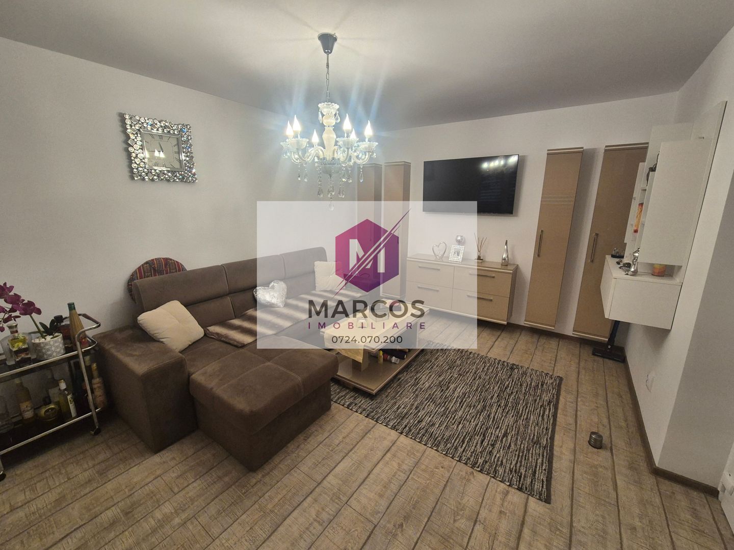 Vand apartament in centru - Poză 2