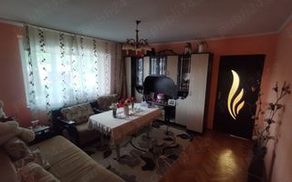 Vând apartament cu 4 camere - Poză 8