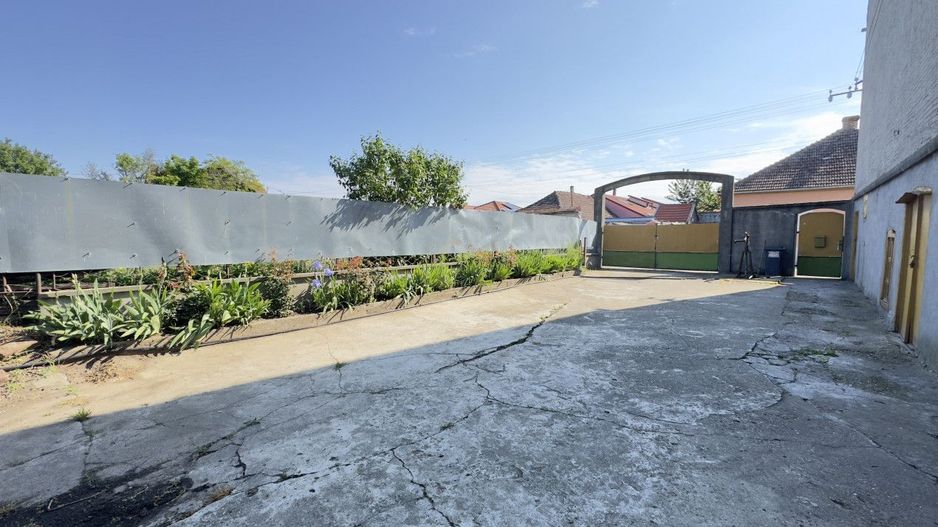 Casă 4 camere, Teren 3.862 mp Str. Traian Nr.99 - Carei - Comision 0% cumpărător - Poză 22