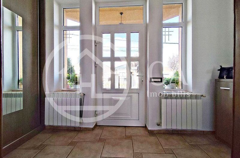 De vanzare, Vila plus casa de oaspeti zona Oncea, Oradea. - Poză 5