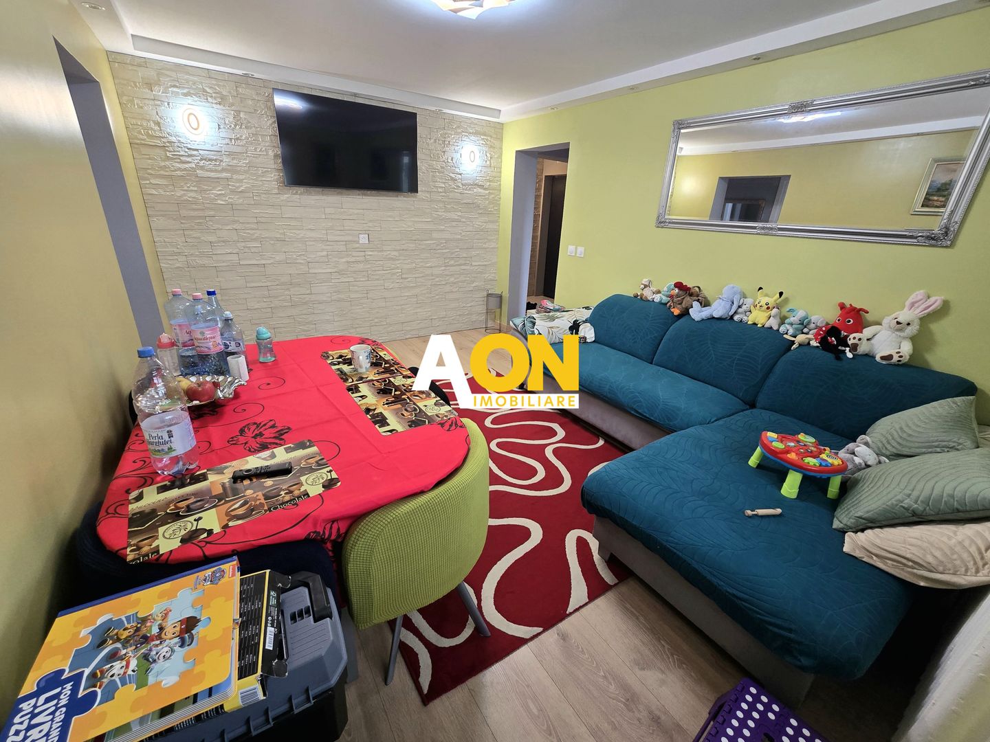 Apartament 3 Camere Complet Renovat si Mobilat, Cetate - Poză 1