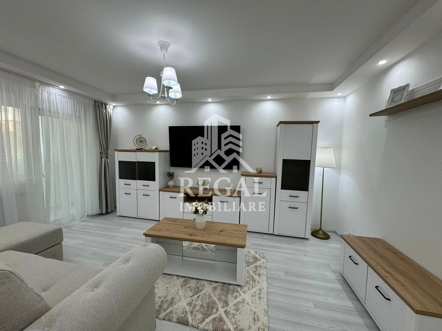 Apartament de închiriat cu două camere în zona Centrala - Poză 3