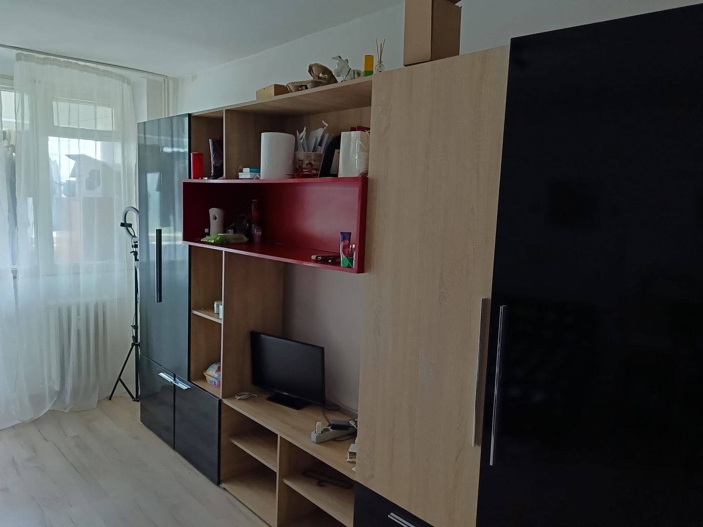 Garsoniera zona Titan -  Piata MInis - Poză 4