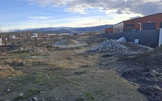Teren intravilan la intrare in Cristian, pentru constructii industriale - Poză 5
